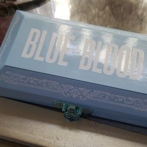 Jeffree Star Blue Blood palette